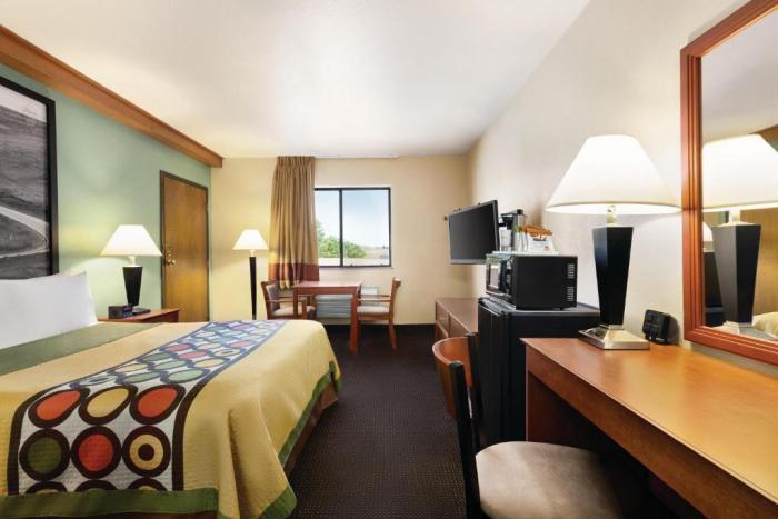 Super 8 By Wyndham Columbus Hotel Phòng bức ảnh