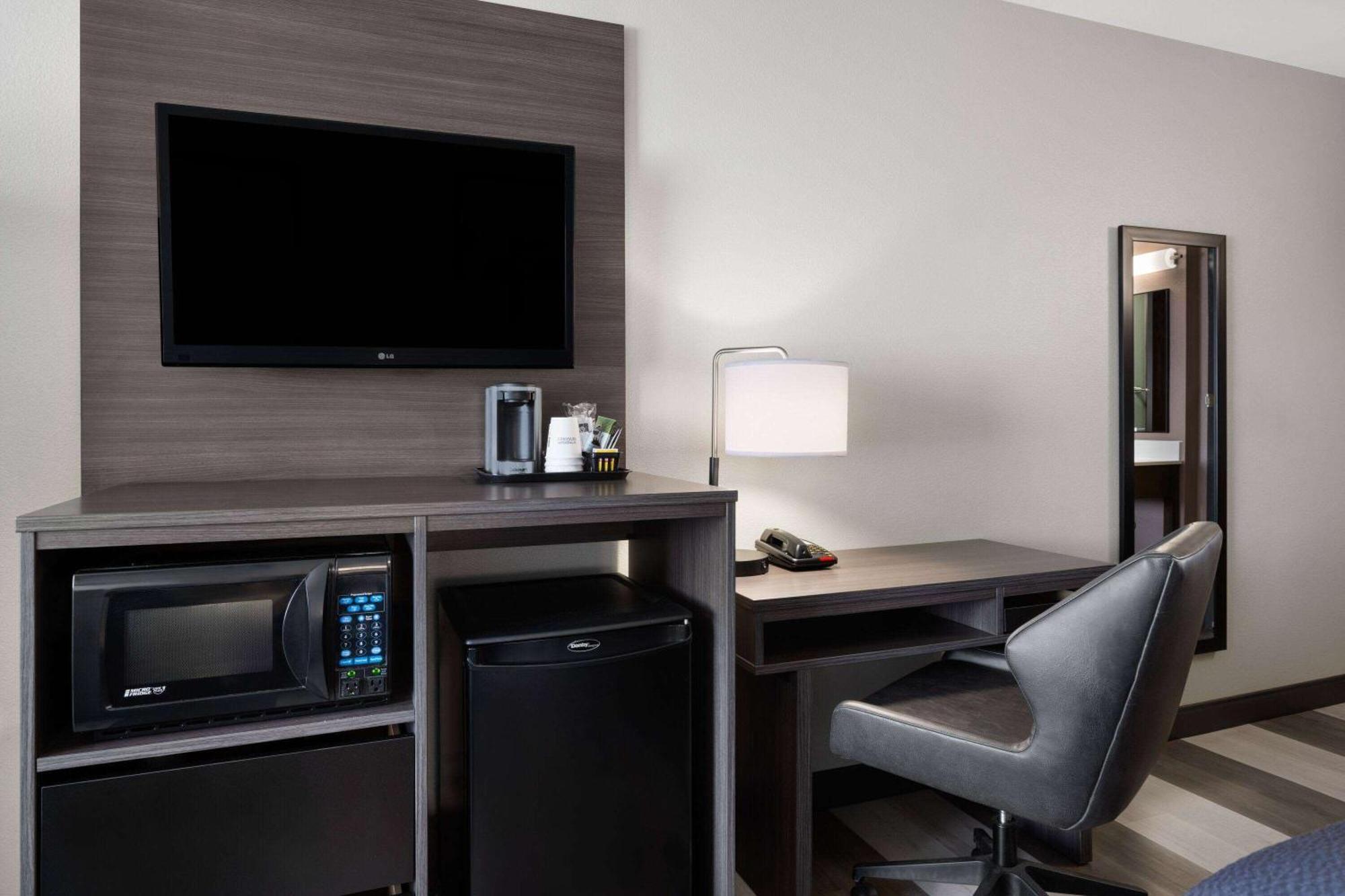 Super 8 By Wyndham Columbus Hotel Ngoại thất bức ảnh